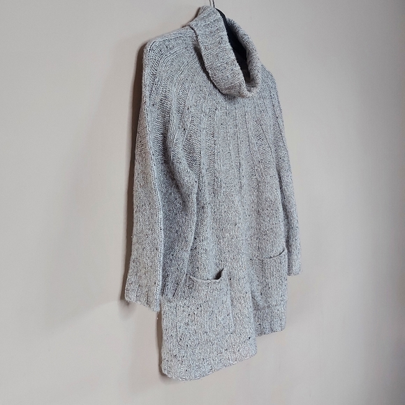 Autumn Cashmere pure cashmere cableknit oversized turtleneck sweater wit… - Picture 2 of 8